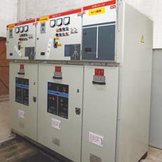 紫(zi)光低壓(ya)配電(dian)櫃(gui)工(gong)作(zuo)穩(wen)定讓(rang)我們很(hen)放(fang)心(xin)