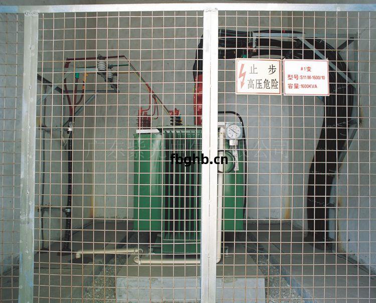 東莞茶(cha)山(shan)恒盈塑(su)膠制(zhi)品(pin)有限(xian)公司(si)新裝壹(yi)臺(tai)500KVA變壓(ya)器(qi)配電工(gong)程