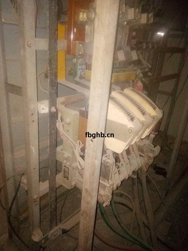 東莞橋頭使(shi)用十年以上的低(di)壓(ya)櫃