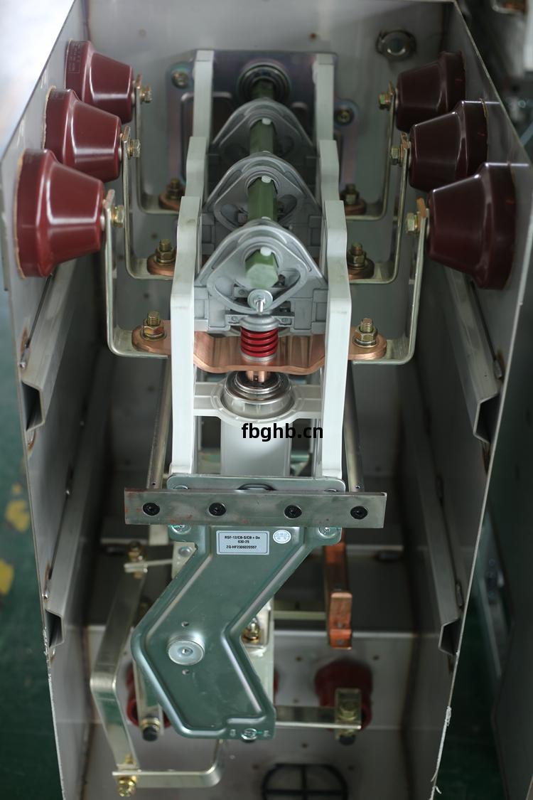 東(dong)莞充氣(qi)櫃斷(duan)路器開關簡介