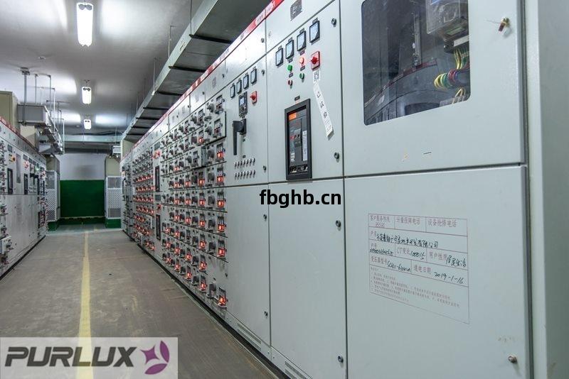 龍南(nan)電(dian)力(li)安裝(zhuang)工程2