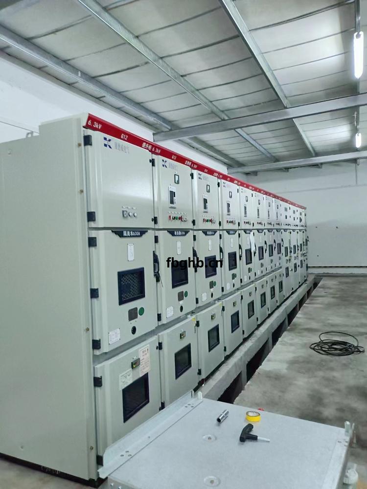 高低(di)壓開(kai)關櫃安裝(zhuang)註(zhu)意事(shi)項(xiang)